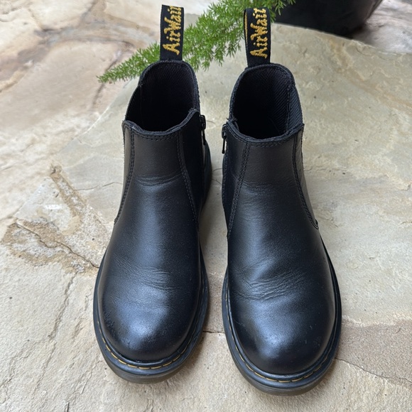 Dr. Martens AirWair Chelsea Boots 2976 - Picture 3 of 12